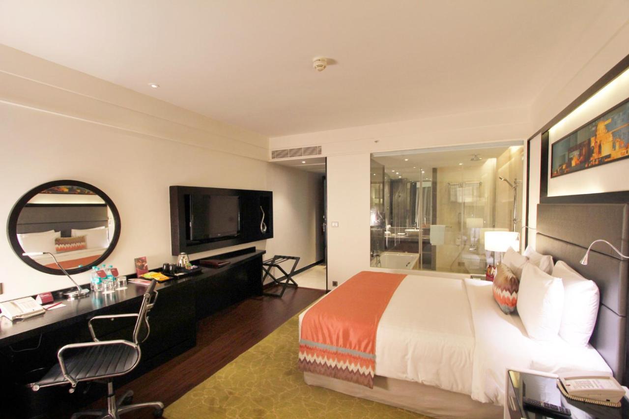 Crowne Plaza Pune City Centre By Ihg Экстерьер фото